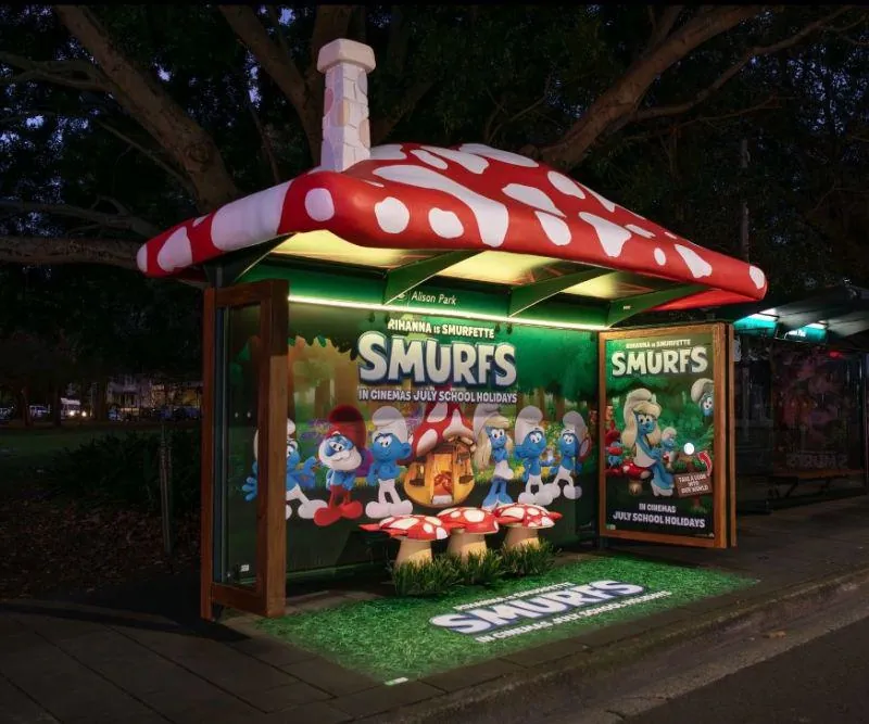 Smurfs Come to Life: A Whimsical Twist in Digital Out-of-Home Advertising